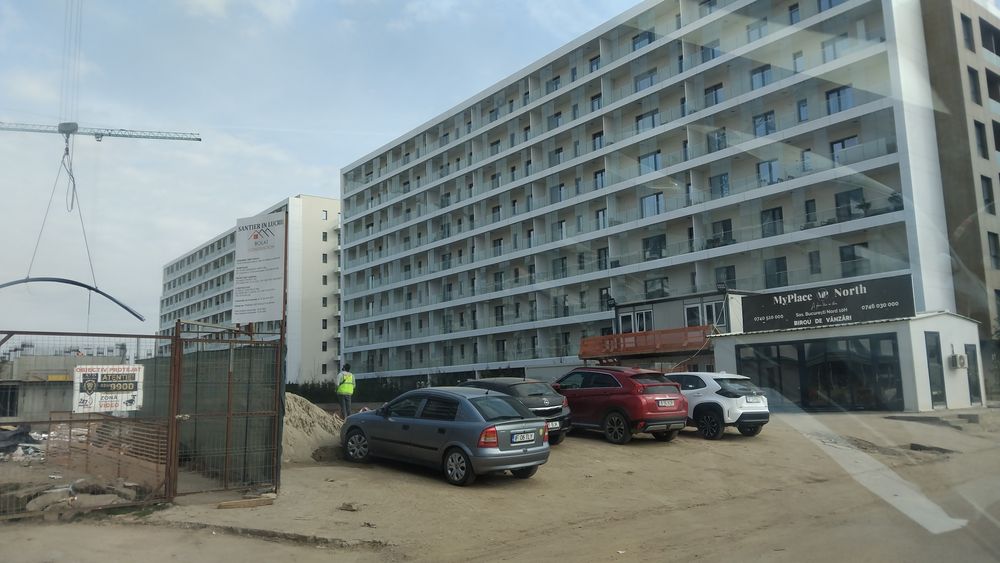 Meseriași/constructori