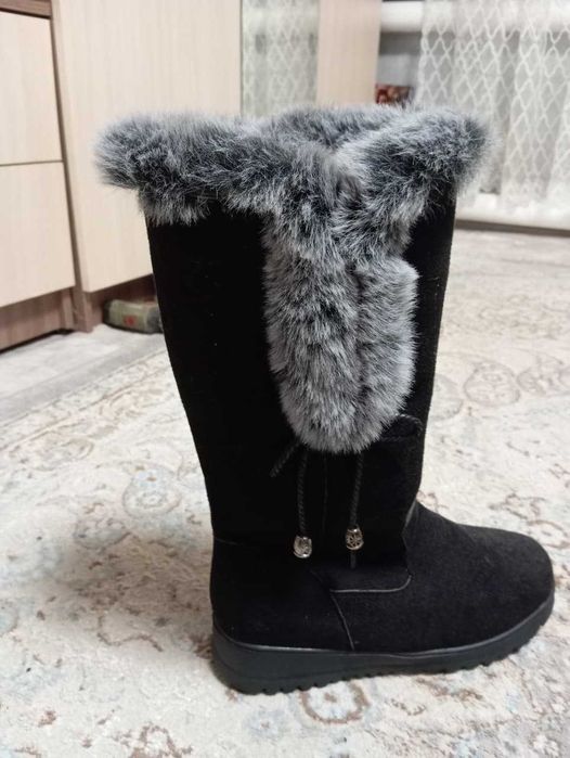 Продам сапоги новые