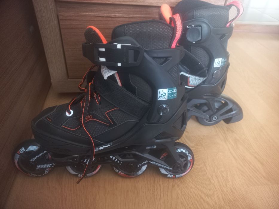 Vând role reglabile mărimea 32-35