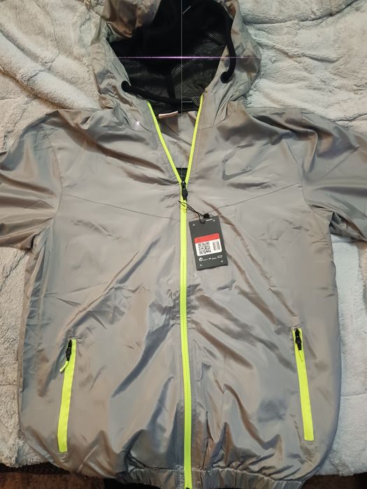 Geaca NIKE mărimea M