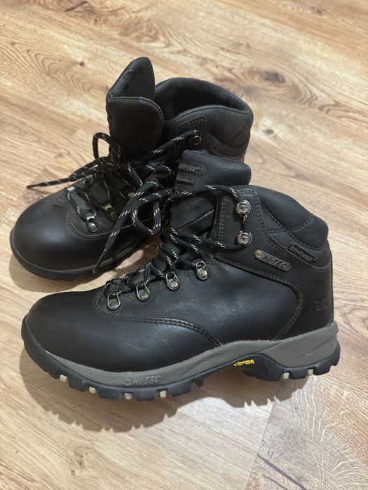 Hi-Tec високи туристически обувки