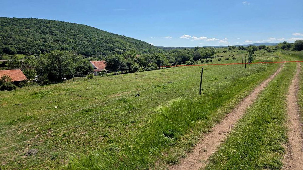 Имот за ниско застрояване в с.Богданлия общ. Елин Пелин