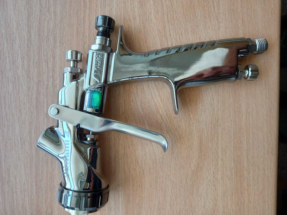 pistol vopsit  iwata WB 2