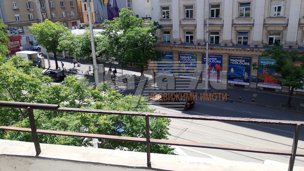 Дава се под наем Четиристаен апартамент в София, Център - 130 кв.м за 714 € - Снимка #15