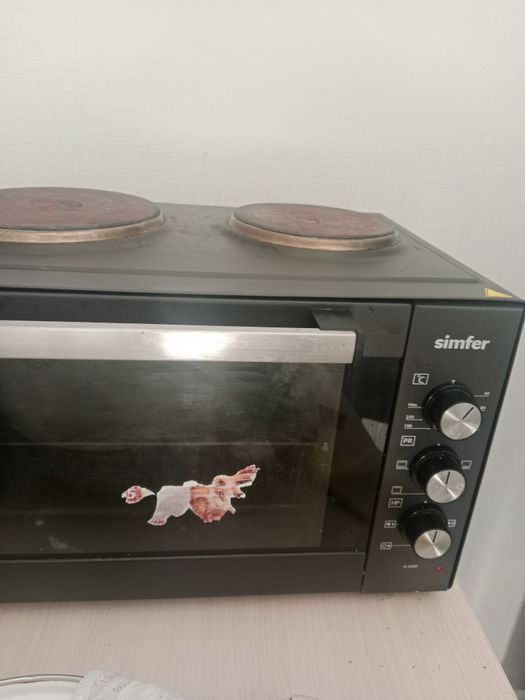 Продам плиту с духовкой.