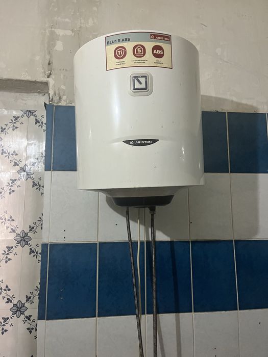 Продам водонагреватель с установкой