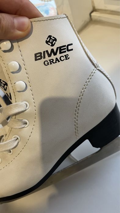 Коньки фигурные