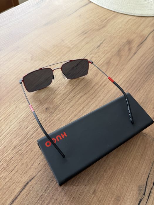 Слънчеви очила HUGO