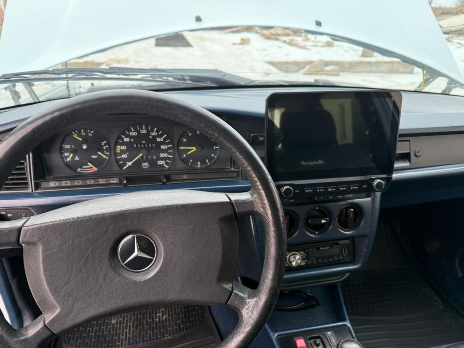 Мерседес 190 w 201