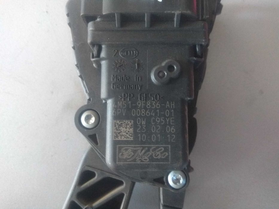 потенциометър за газ  за волво в50 2006 год 1.8 бензин