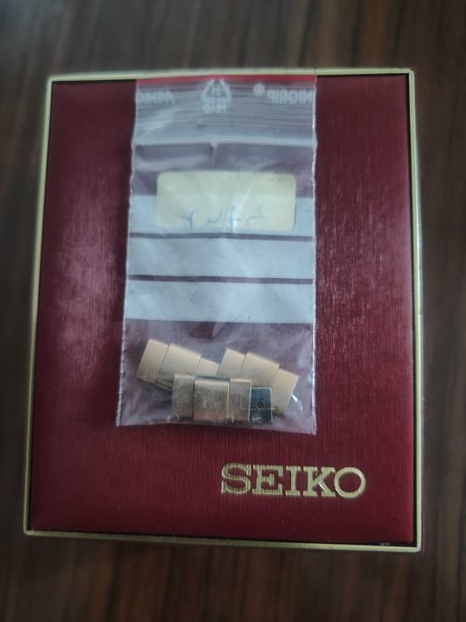 Часовник SEIKO Quartz автоматично навиване