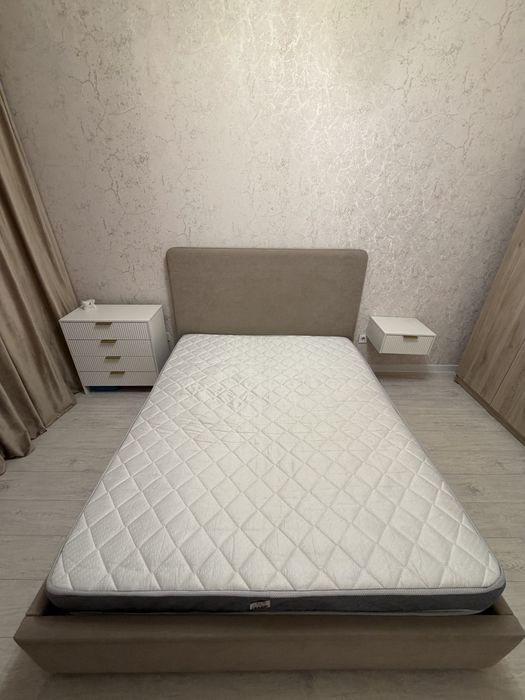 Продам кровать двухспальную 160*200