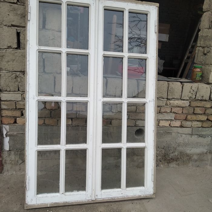 Продается окна  2 штуки с коробкой