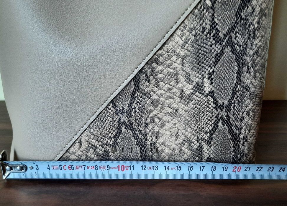 Сет от нови  дамски чанти