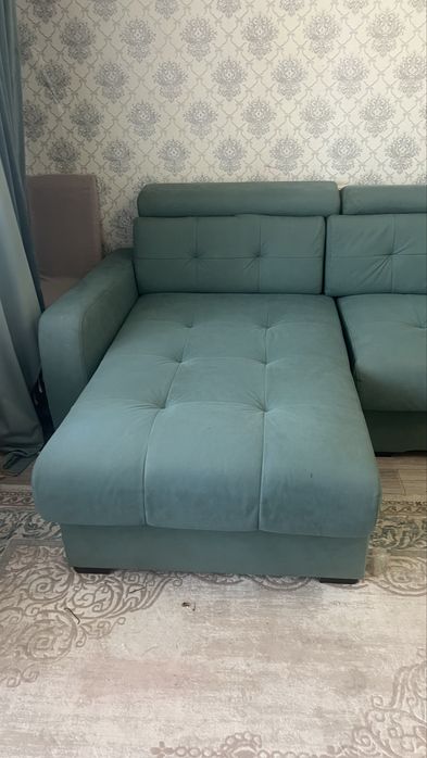Продаю диван угловой