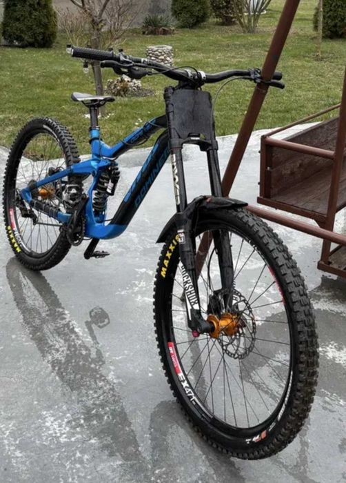 Vitus downhill колело