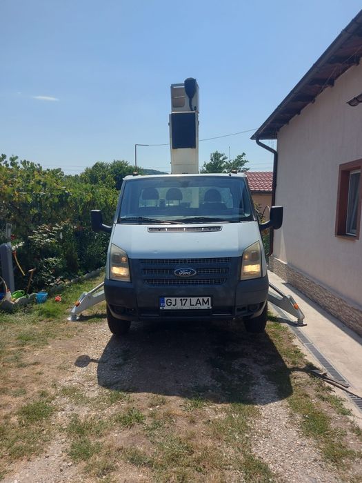 Inchiriez nacela 18 m