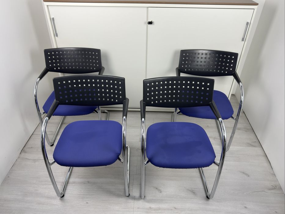 конферентни и посетителски Офис столове  за комфорт и ергономия;