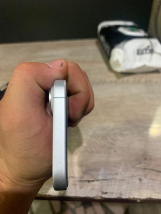Iphone 17 xolati ideal srochna sotiladi