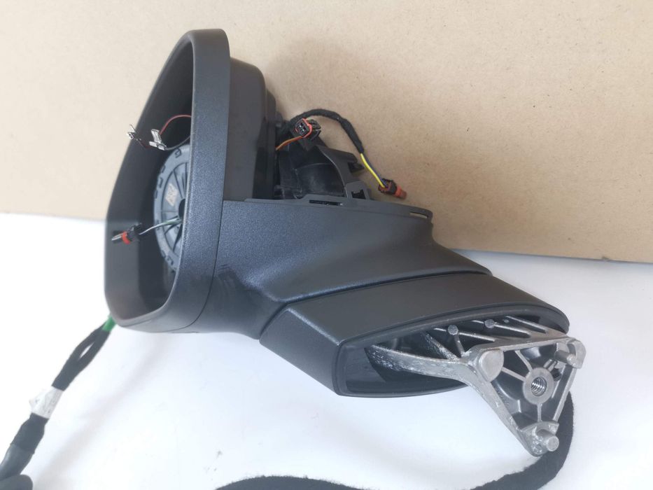 Скода Суперб / Skoda Superb B9 Ляво огледало Skoda Superb B9 Оригиналн