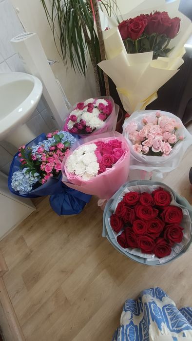 Букет Б/У шикарные Сегодня подарили