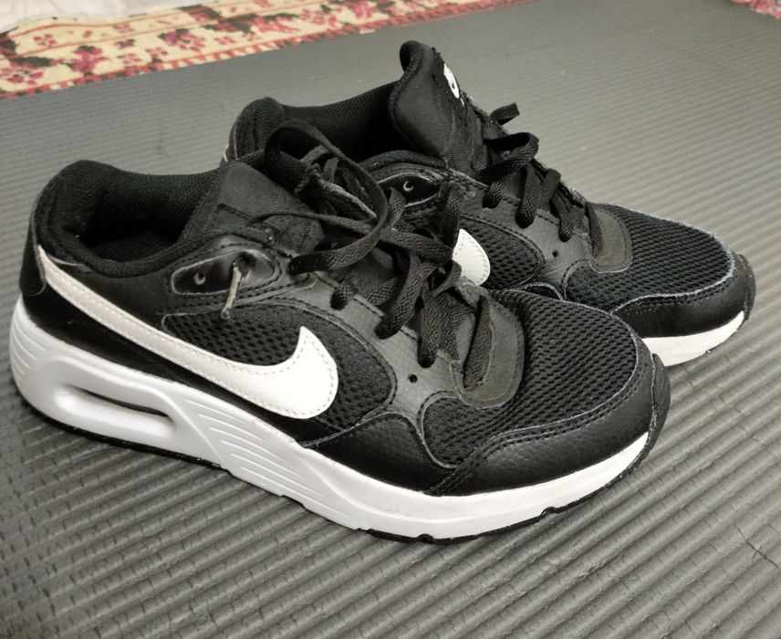 Кроссовки Nike чёрно-белые