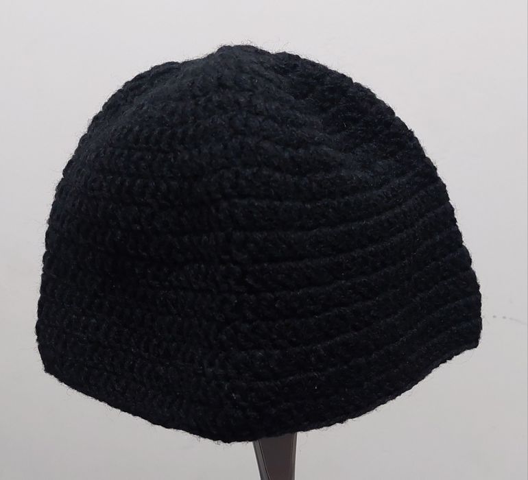 Reducere de primăvară! Fes împletit de mână din lână neagră mărimile 5