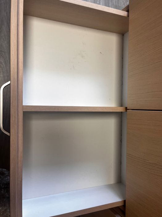 Гардероб с огледало