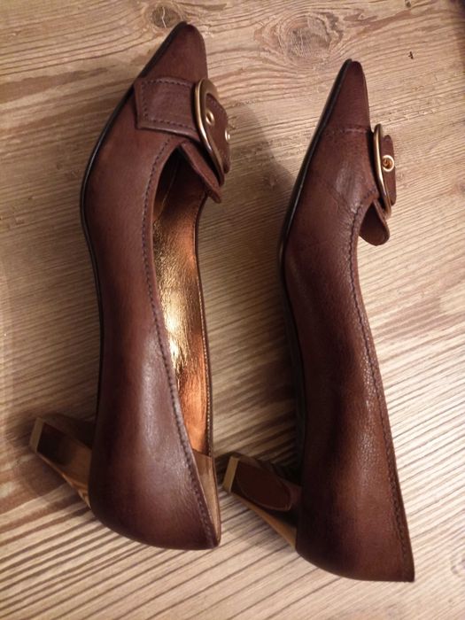 Prada pantofi  noi