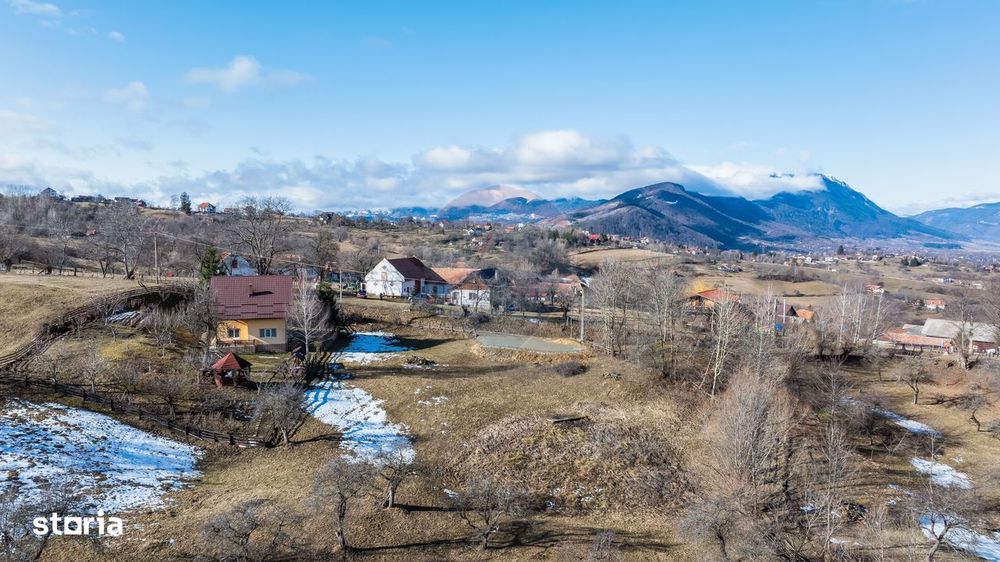 Comision 0%| Teren intravilan Sohodol 2495 mp| Apa si curent