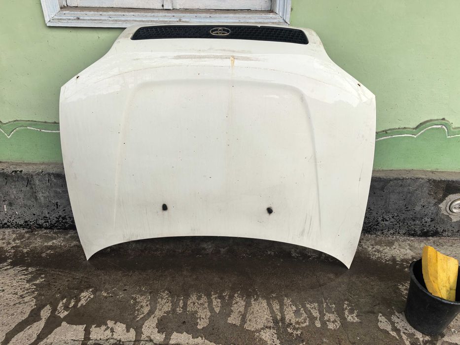Капот на Rav 4 1996