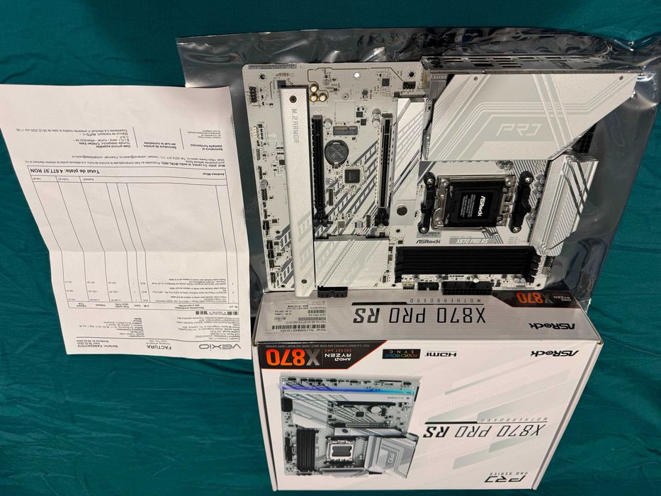 Placa de baza ASRock X870 Pro RS, AMD X870, AM5, ATX, DDR5 / garantie 2 ani.