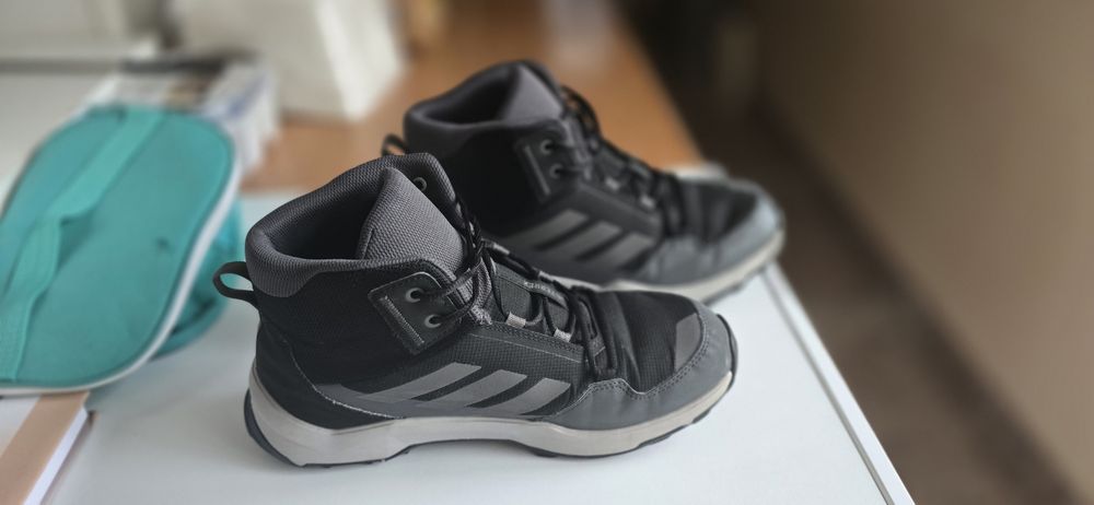 Обувки Adidas Terrex