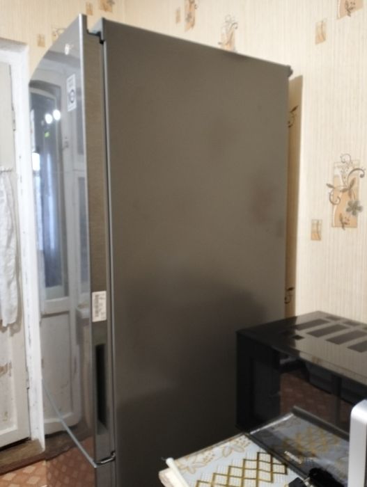 Продам холодильник за 170тысячи