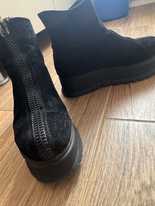 Ghete piele intoarsa eco