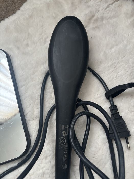 Четка за изправяне за коса