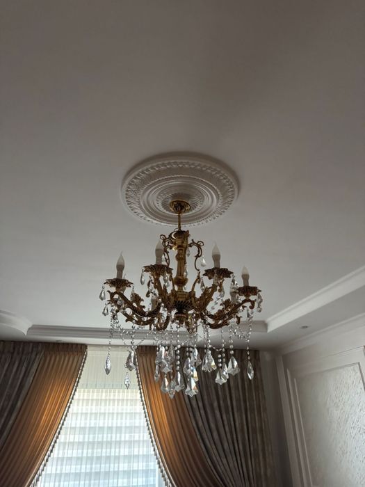 Люстры , 2 шт          .