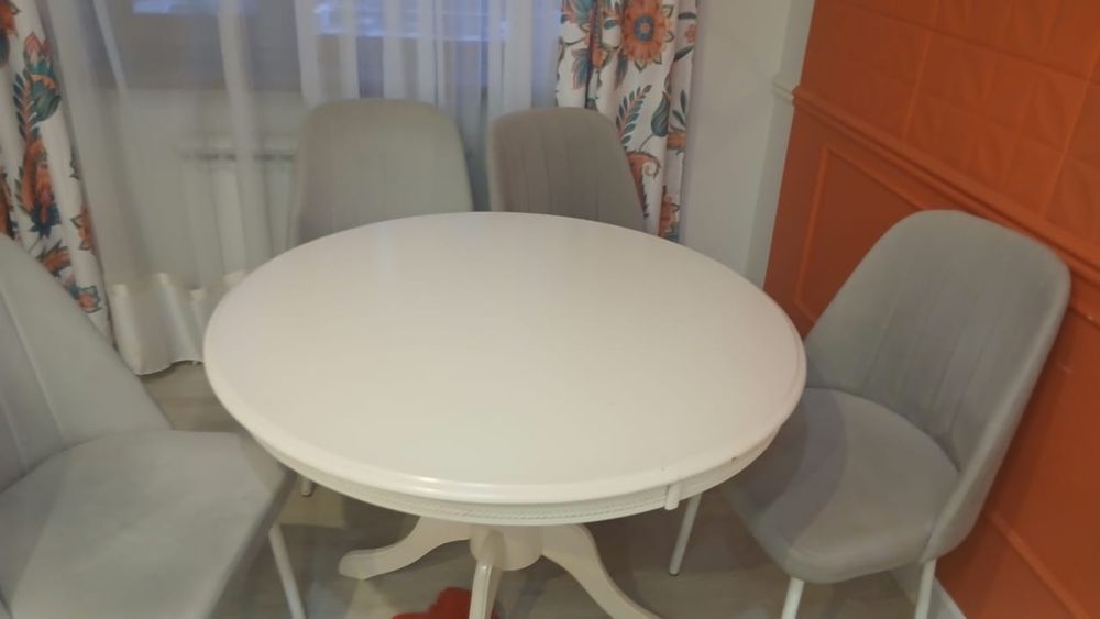 Продам стол  кухонный