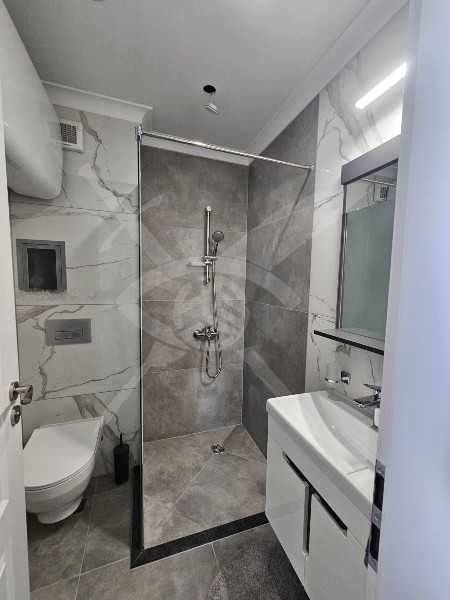 Дава се под наем Едностаен апартамент в Пловдив, Младежки Хълм - 36 кв.м за 448.8 € - Снимка #4