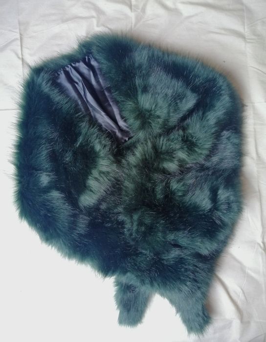 Яка, шал, наметка от изкуствен косъм