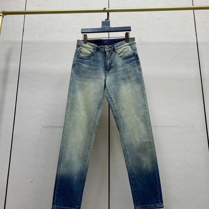 Aduc pe comanda Blugi Prada orice model