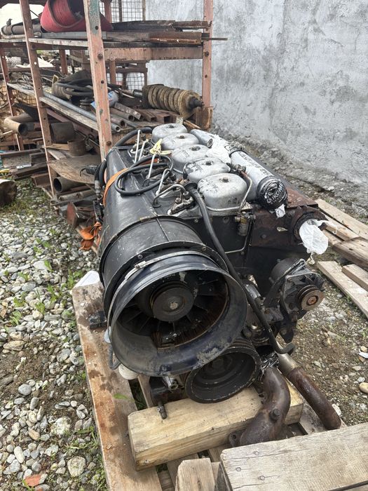 Deutz F5L913  motor in 5 pistoane fara turbo