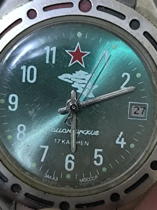 Срочно.Продам командирске, корманные часы.