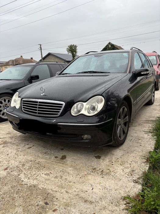 Mercedes benz s203 c220
