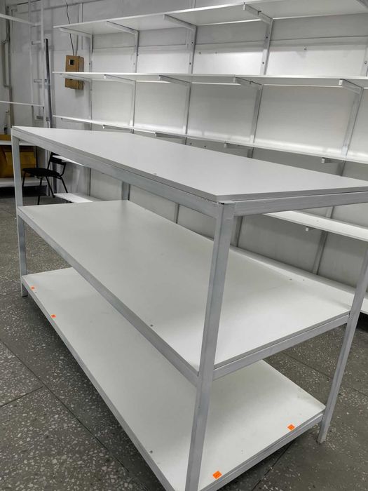 Ресепш, полки, полки