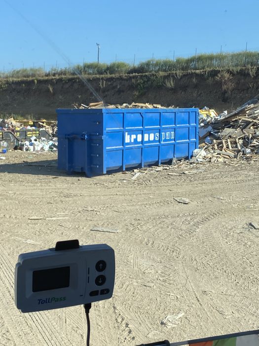 Контейнери за отпадъци