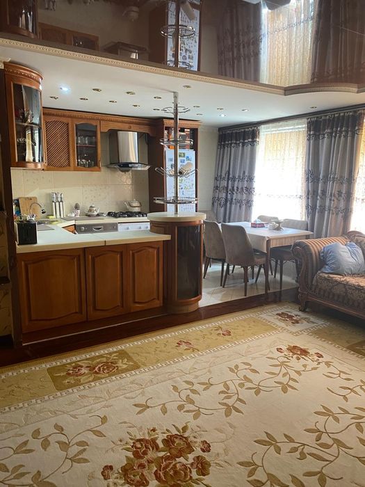 Продается 4-х комнатная квартира