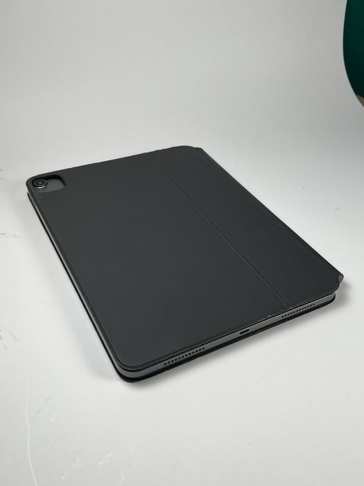 iPad Air 5 11”, M1, 256 GB, Wi-Fi + Apple Magic Keyboard (с тракпад)