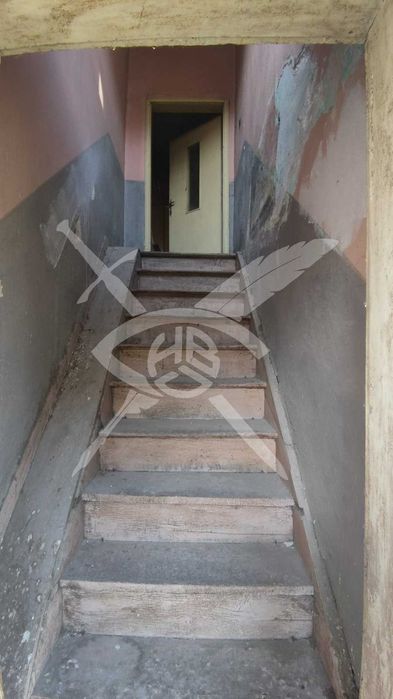 Продава се Къща в Кричим - 274 кв.м за 274 €/кв.м - Снимка #1