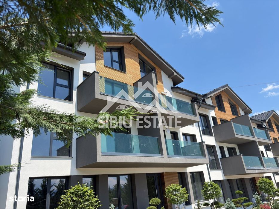Apartament 3 camere de vanzare - structura tip vila, zona verde
